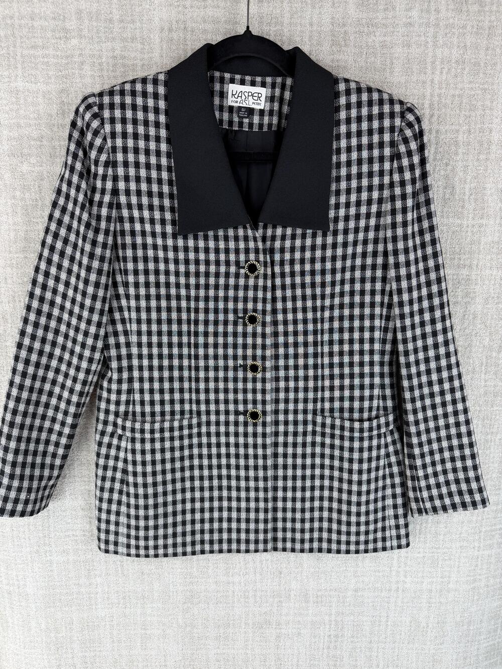Kasper Blazer Womens 6P Black Short Collared Lined Pockets Single-Breasted